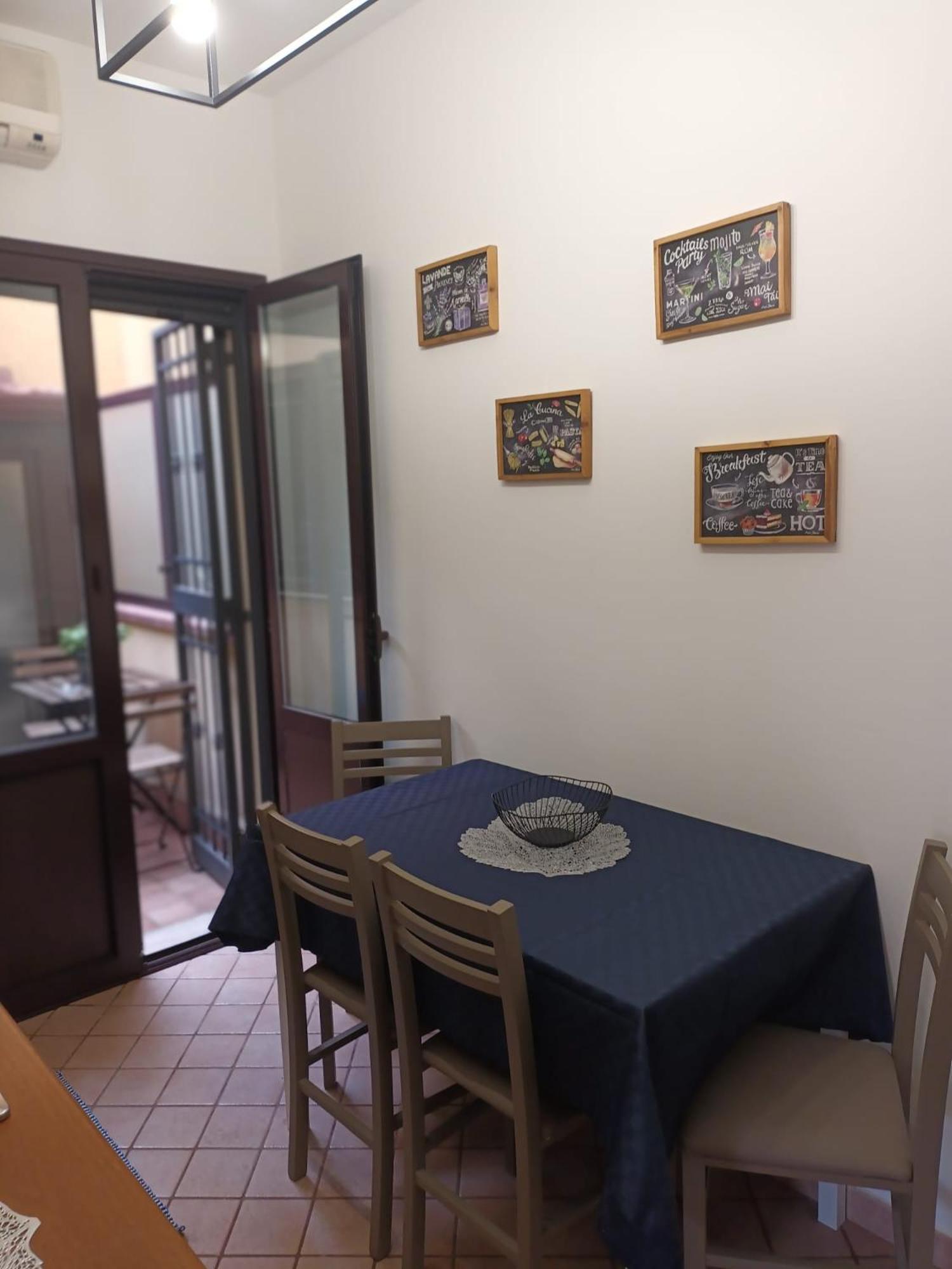 Le Case Del Cortile Катания Экстерьер фото