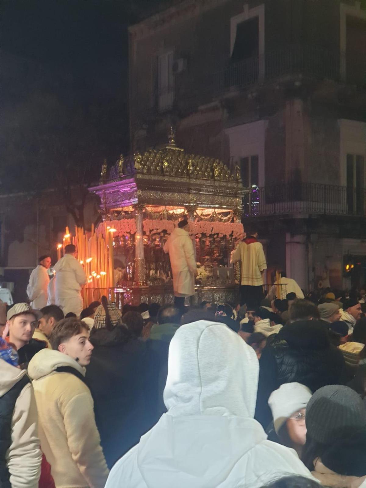 Le Case Del Cortile Катания Экстерьер фото